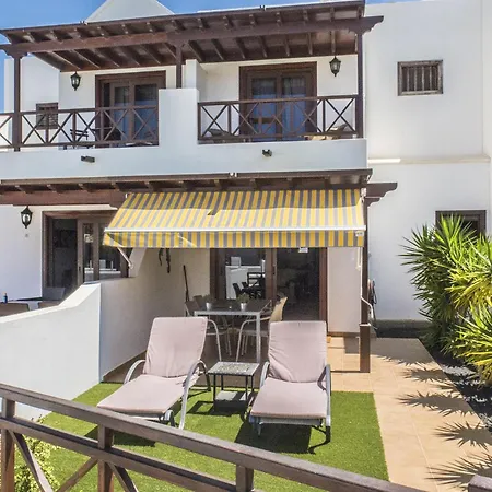 Holiday home Terrace Close To Beaches *